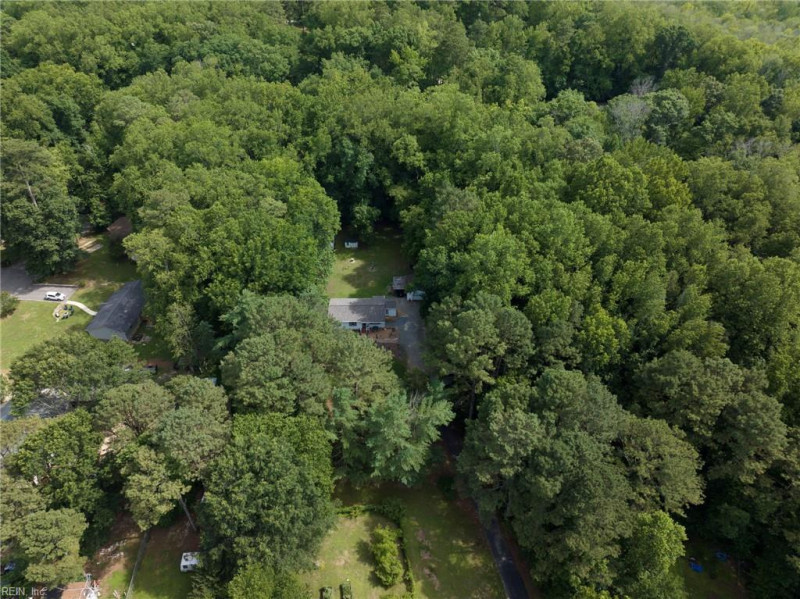 Photo 6 of 43 residential for sale in Gloucester County virginia Photo 6 of 43 residential for sale in Gloucester County virginia