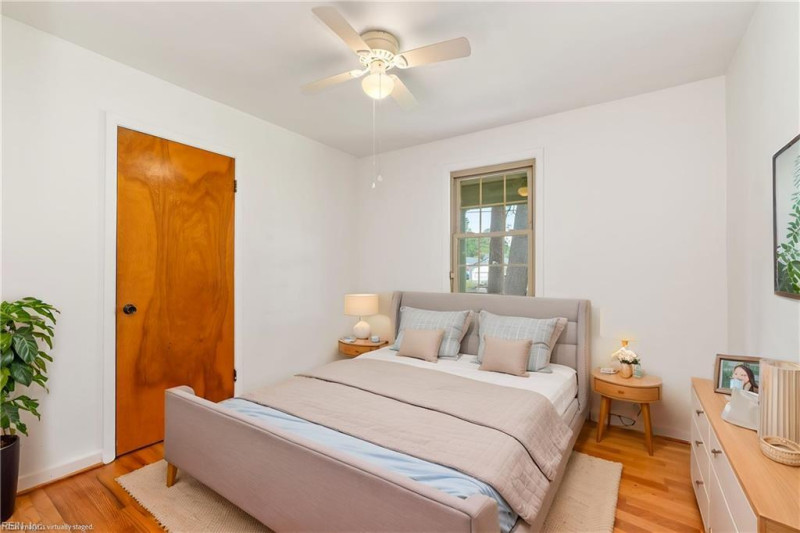 Photo 14 of 29 residential for sale in Chesapeake virginia