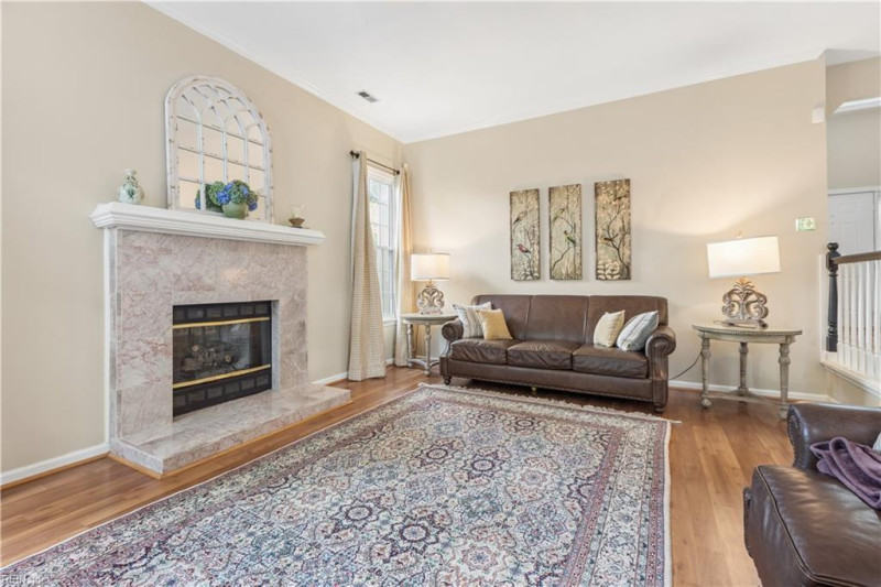 Photo 19 of 44 residential for sale in Chesapeake virginia