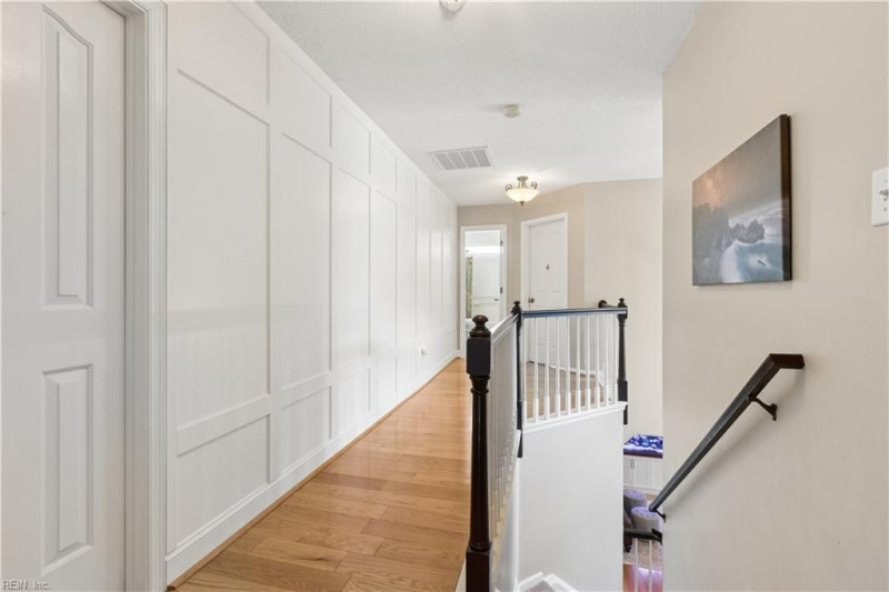 Photo 20 of 44 residential for sale in Chesapeake virginia