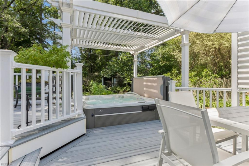 Photo 35 of 44 residential for sale in Chesapeake virginia