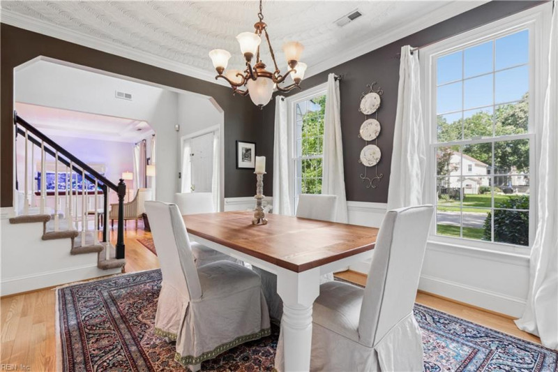 Photo 9 of 44 residential for sale in Chesapeake virginia