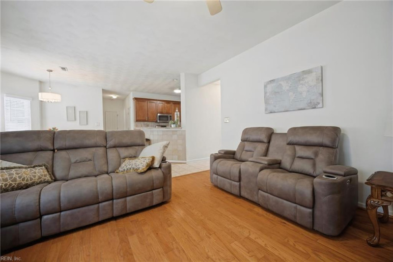 Photo 9 of 50 residential for sale in Newport News virginia Photo 9 of 50 residential for sale in Newport News virginia