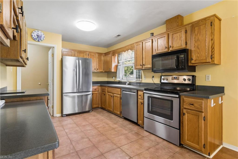 Photo 5 of 49 residential for sale in Suffolk virginia Photo 5 of 49 residential for sale in Suffolk virginia