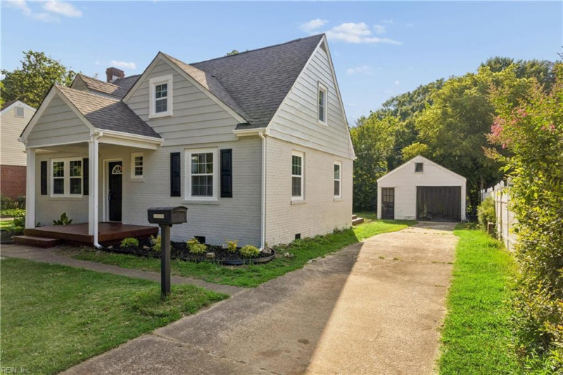 Photo 4 of 36 residential for sale in Norfolk virginia Photo 4 of 36 residential for sale in Norfolk virginia