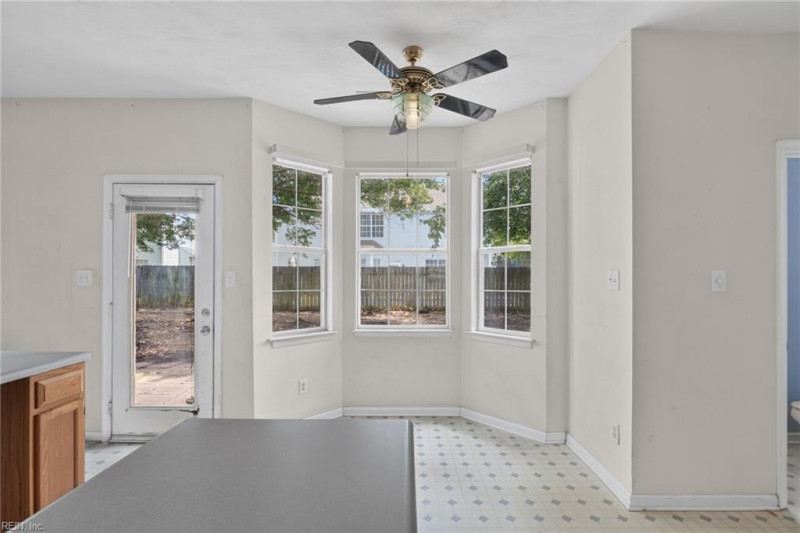 Photo 16 of 34 residential for sale in Virginia Beach virginia