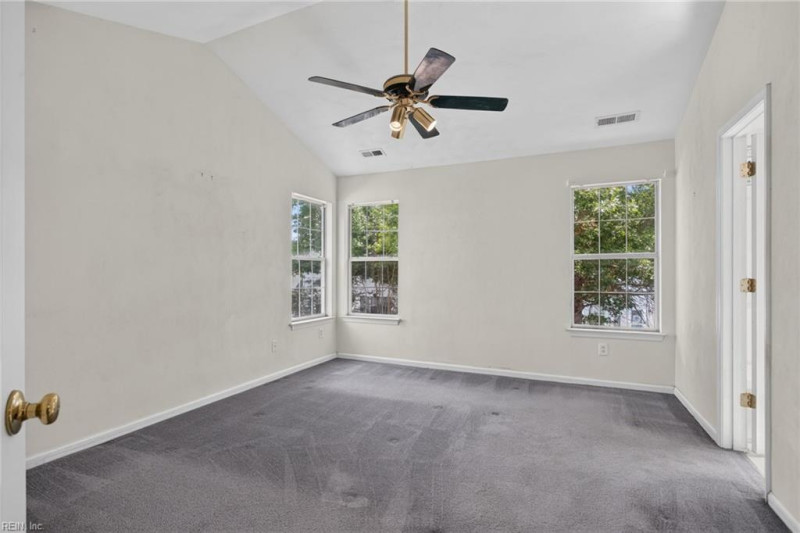 Photo 20 of 34 residential for sale in Virginia Beach virginia
