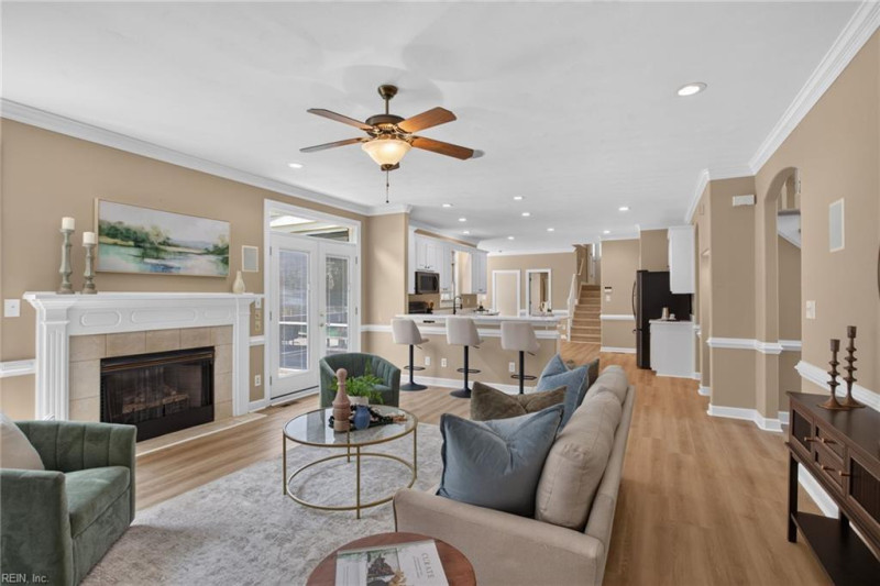 Photo 16 of 50 residential for sale in Chesapeake virginia