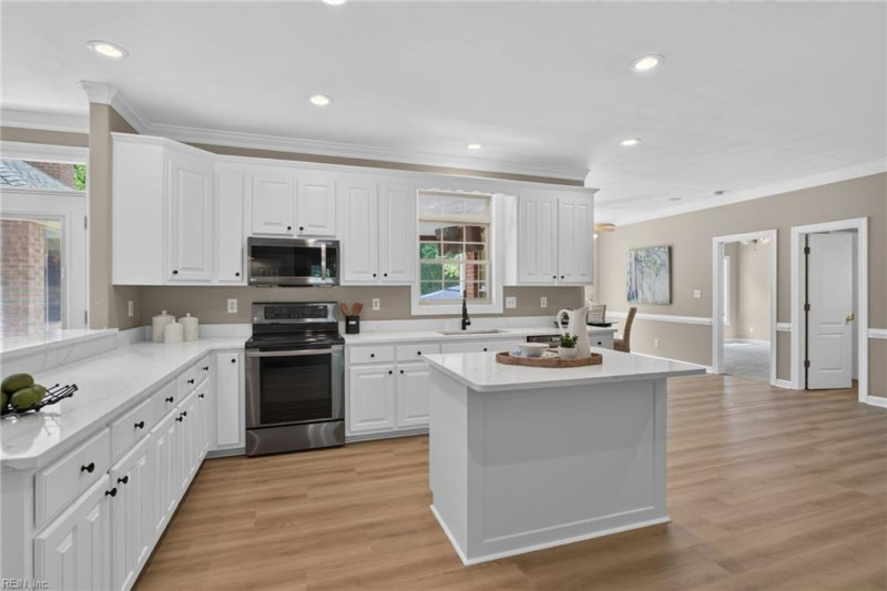 Photo 19 of 50 residential for sale in Chesapeake virginia