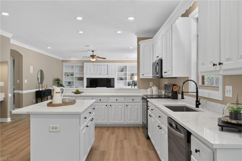 Photo 2 of 50 residential for sale in Chesapeake virginia