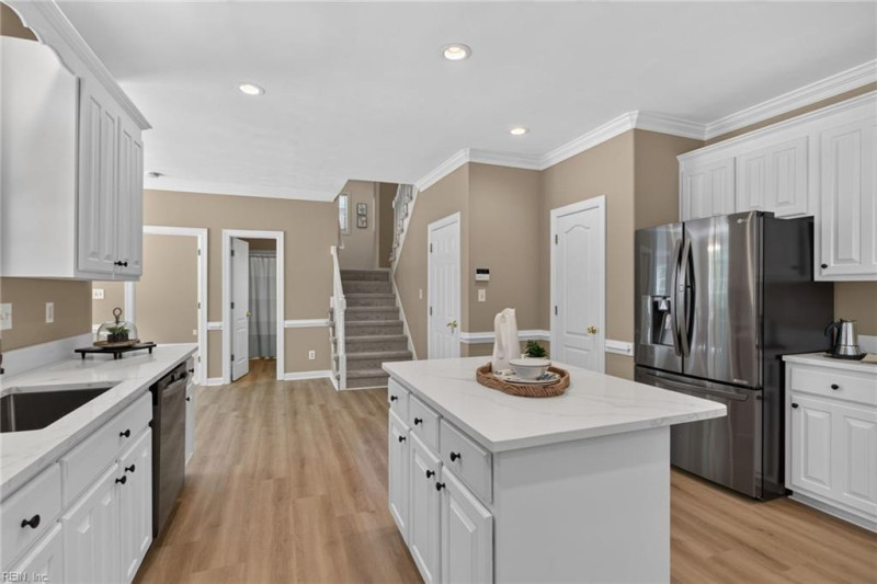 Photo 21 of 50 residential for sale in Chesapeake virginia