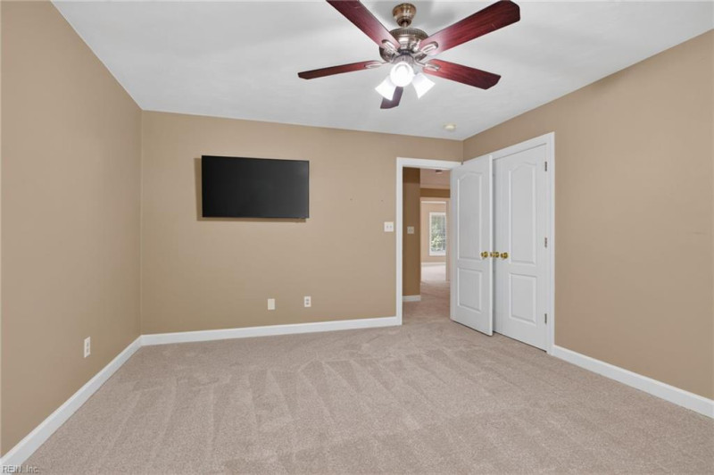 Photo 35 of 50 residential for sale in Chesapeake virginia