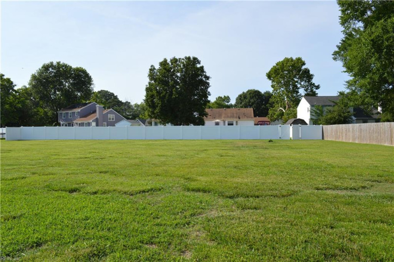 Photo 22 of 43 residential for sale in Chesapeake virginia