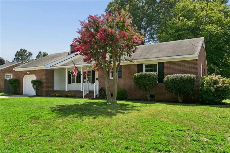 Photo 4 of 38 residential for sale in Newport News virginia Photo 4 of 38 residential for sale in Newport News virginia