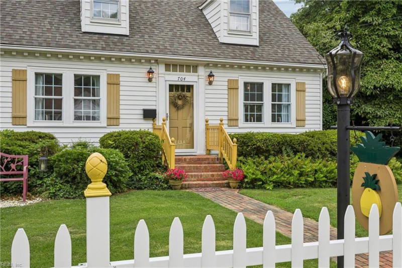 Photo 1 of 50 residential for sale in Williamsburg virginia Photo 1 of 50 residential for sale in Williamsburg virginia