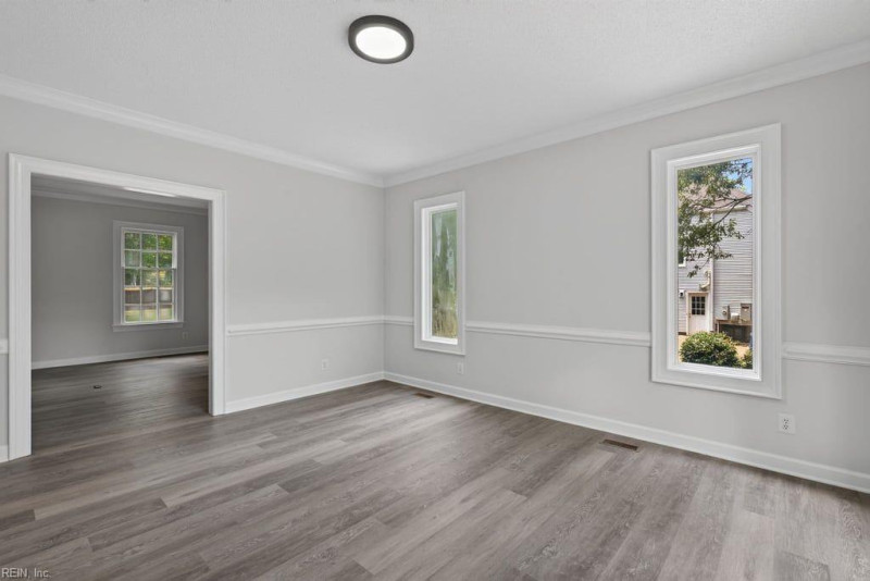 Photo 13 of 46 residential for sale in Virginia Beach virginia