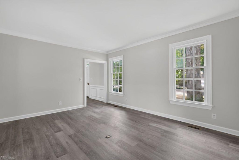 Photo 16 of 46 residential for sale in Virginia Beach virginia