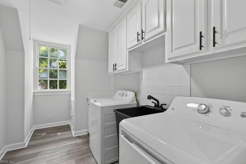 Photo 34 of 46 residential for sale in Virginia Beach virginia