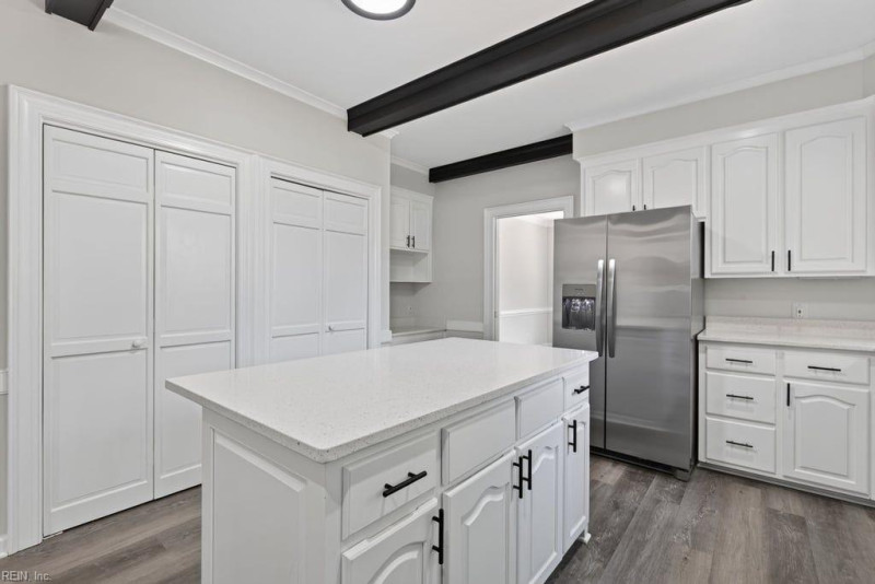 Photo 4 of 46 residential for sale in Virginia Beach virginia