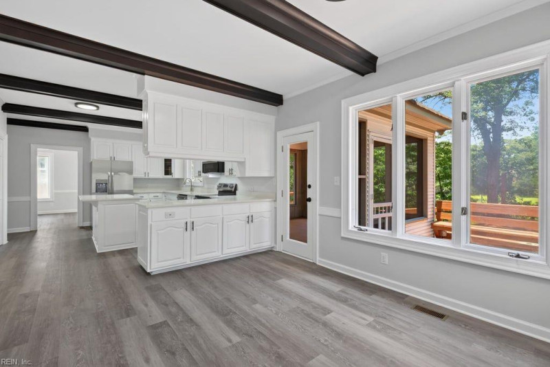 Photo 6 of 46 residential for sale in Virginia Beach virginia