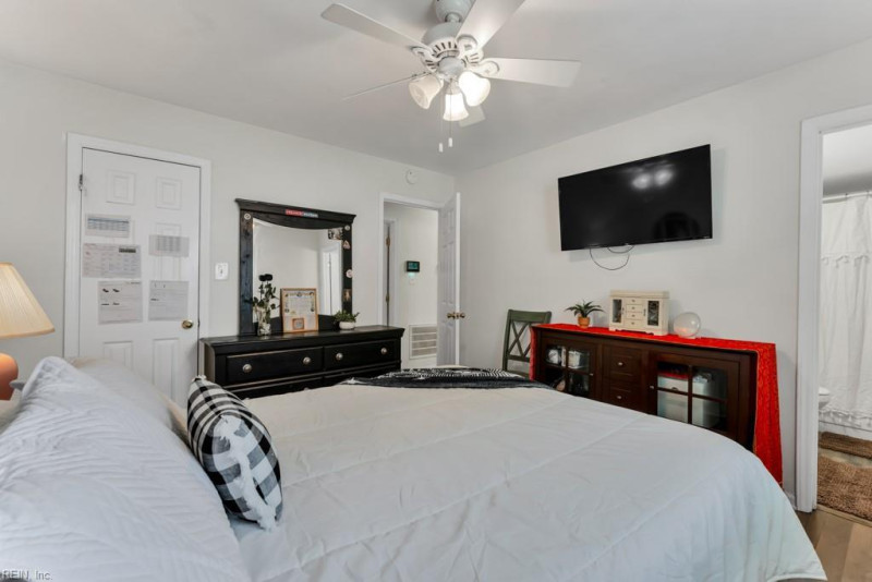 Photo 21 of 31 residential for sale in Norfolk virginia Photo 21 of 31 residential for sale in Norfolk virginia