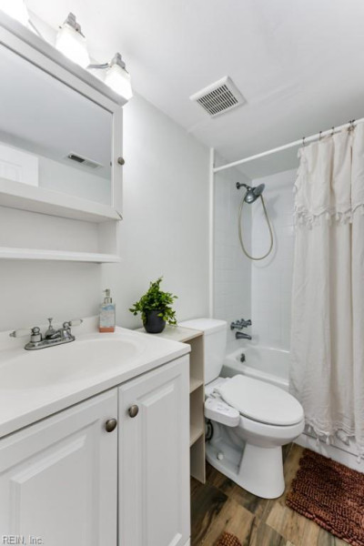 Photo 8 of 31 residential for sale in Norfolk virginia Photo 8 of 31 residential for sale in Norfolk virginia