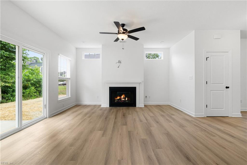 Photo 5 of 27 residential for sale in Hampton virginia