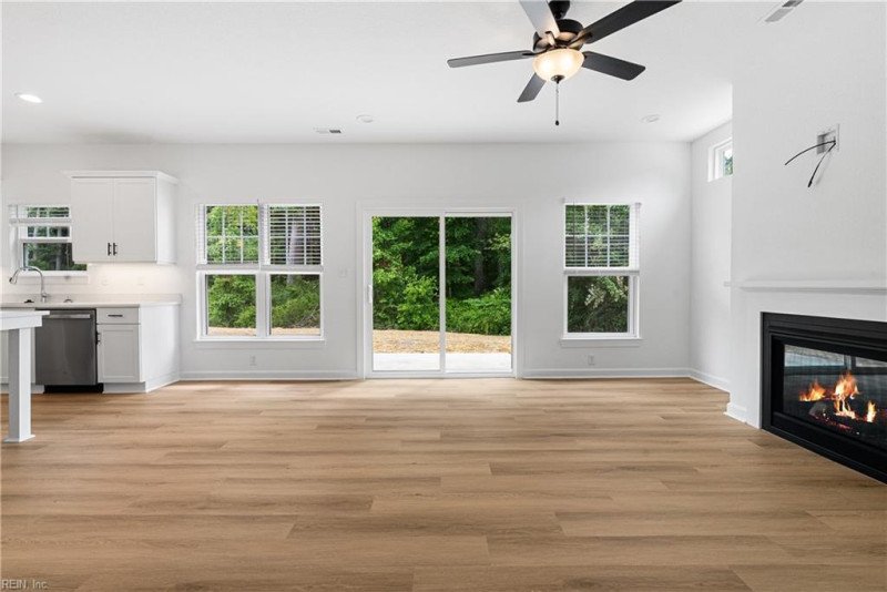 Photo 6 of 27 residential for sale in Hampton virginia