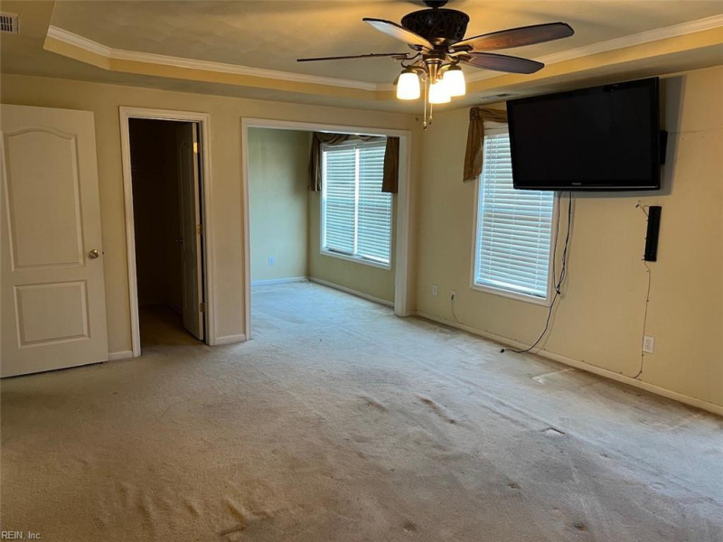 Photo 13 of 16 residential for sale in Virginia Beach virginia