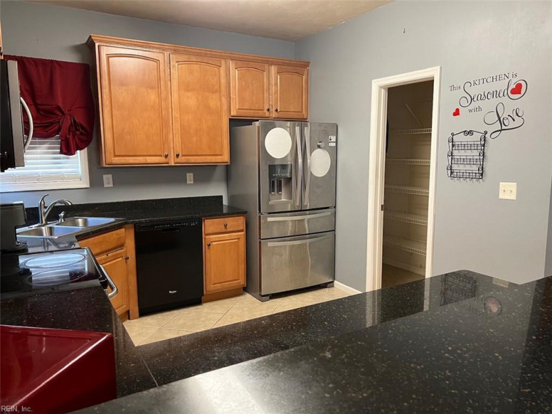 Photo 3 of 16 residential for sale in Virginia Beach virginia