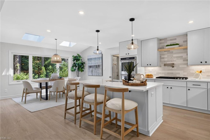 Photo 9 of 50 residential for sale in Virginia Beach virginia
