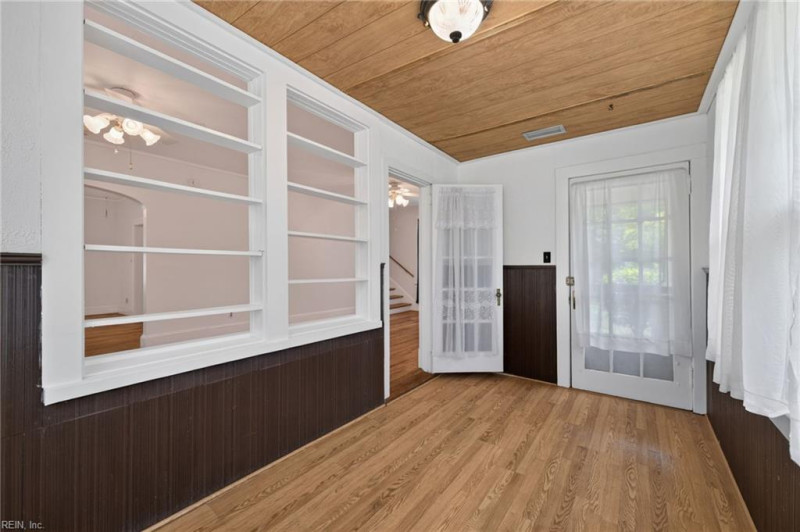 Photo 8 of 33 residential for sale in Norfolk virginia Photo 8 of 33 residential for sale in Norfolk virginia