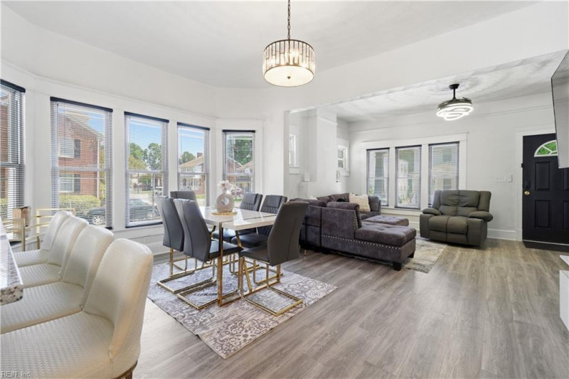 Photo 11 of 33 residential for sale in Norfolk virginia