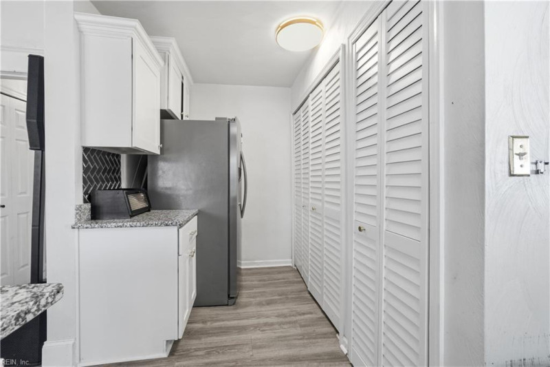 Photo 18 of 33 residential for sale in Norfolk virginia