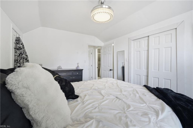 Photo 20 of 33 residential for sale in Norfolk virginia