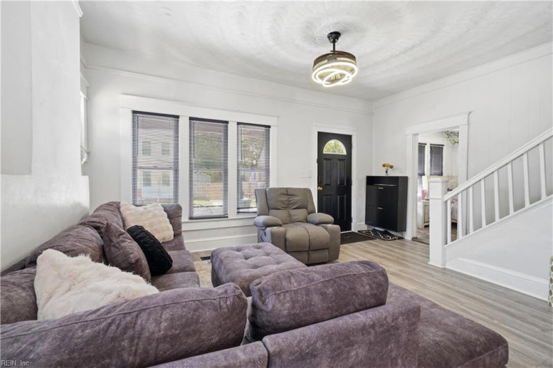 Photo 7 of 33 residential for sale in Norfolk virginia