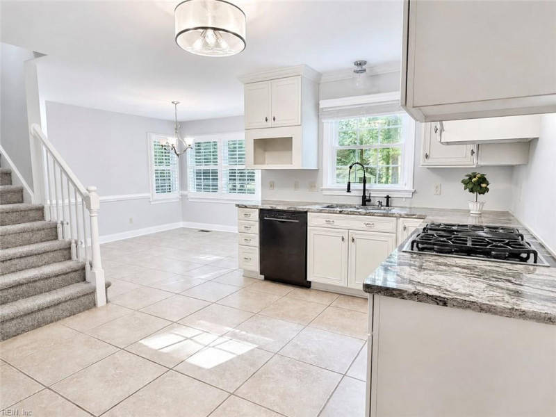 Photo 9 of 40 residential for sale in Chesapeake virginia Photo 9 of 40 residential for sale in Chesapeake virginia