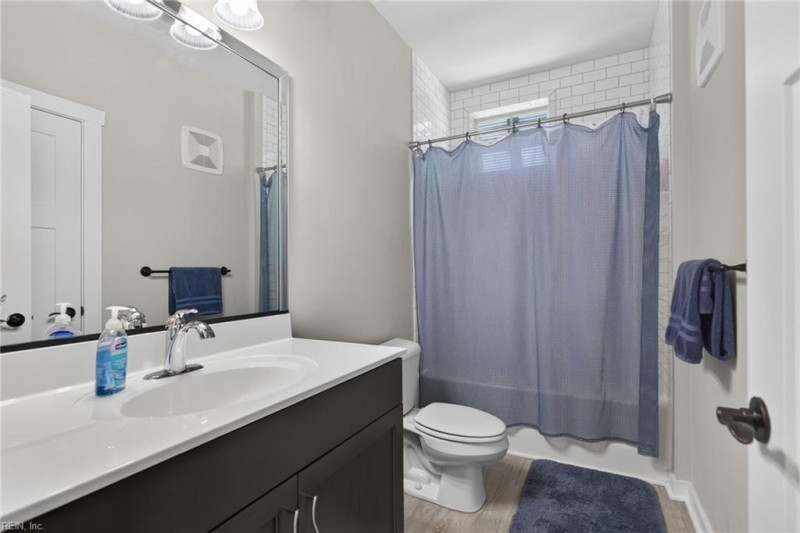 Photo 12 of 27 residential for sale in Norfolk virginia