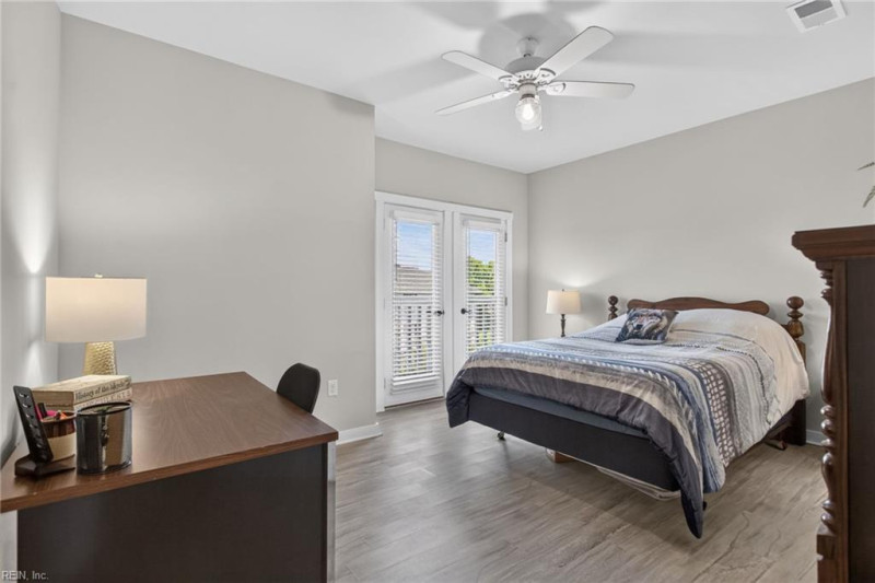 Photo 13 of 27 residential for sale in Norfolk virginia
