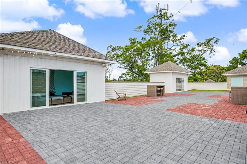 Photo 22 of 27 residential for sale in Norfolk virginia