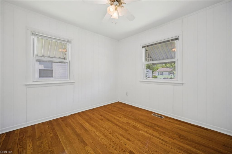 Photo 11 of 50 residential for sale in Newport News virginia