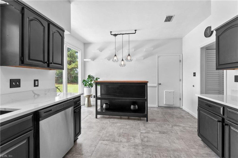 Photo 12 of 39 residential for sale in Chesapeake virginia Photo 12 of 39 residential for sale in Chesapeake virginia