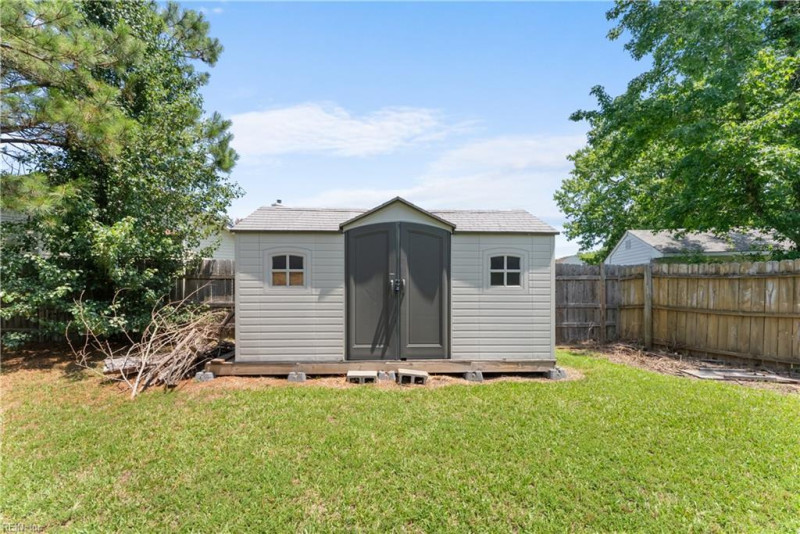 Photo 33 of 39 residential for sale in Chesapeake virginia Photo 33 of 39 residential for sale in Chesapeake virginia