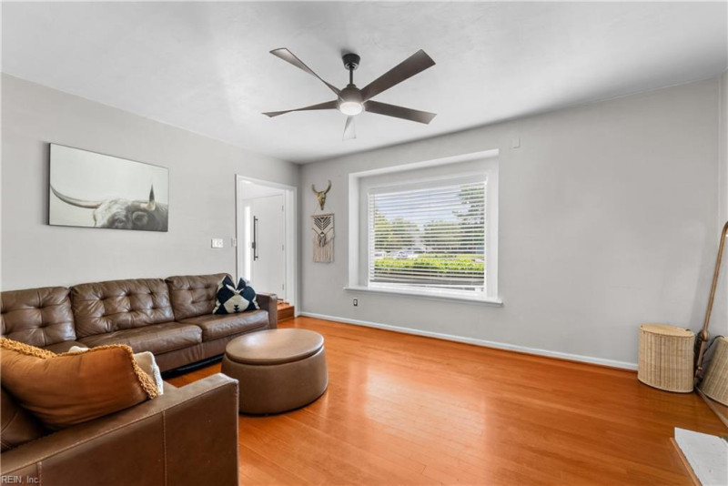 Photo 6 of 39 residential for sale in Chesapeake virginia Photo 6 of 39 residential for sale in Chesapeake virginia