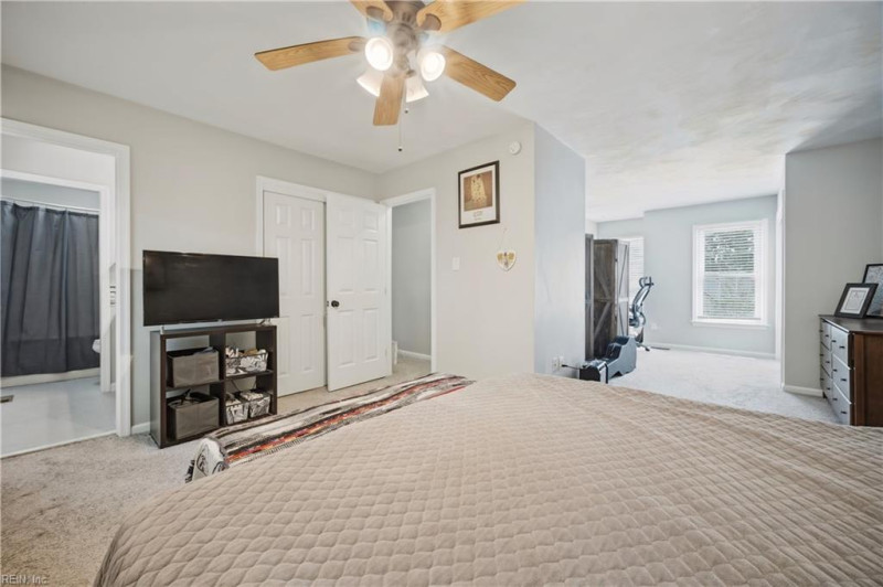 Photo 25 of 35 residential for sale in Virginia Beach virginia