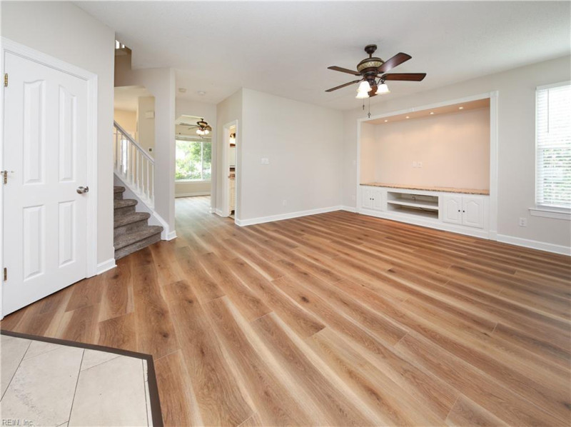 Photo 11 of 47 residential for sale in Chesapeake virginia