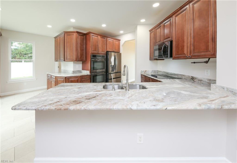 Photo 14 of 47 residential for sale in Chesapeake virginia