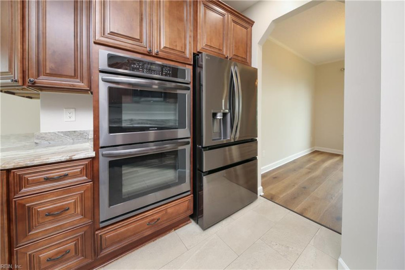 Photo 16 of 47 residential for sale in Chesapeake virginia