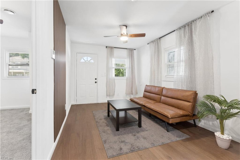Photo 4 of 22 residential for sale in Newport News virginia