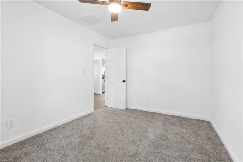 Photo 5 of 22 residential for sale in Newport News virginia